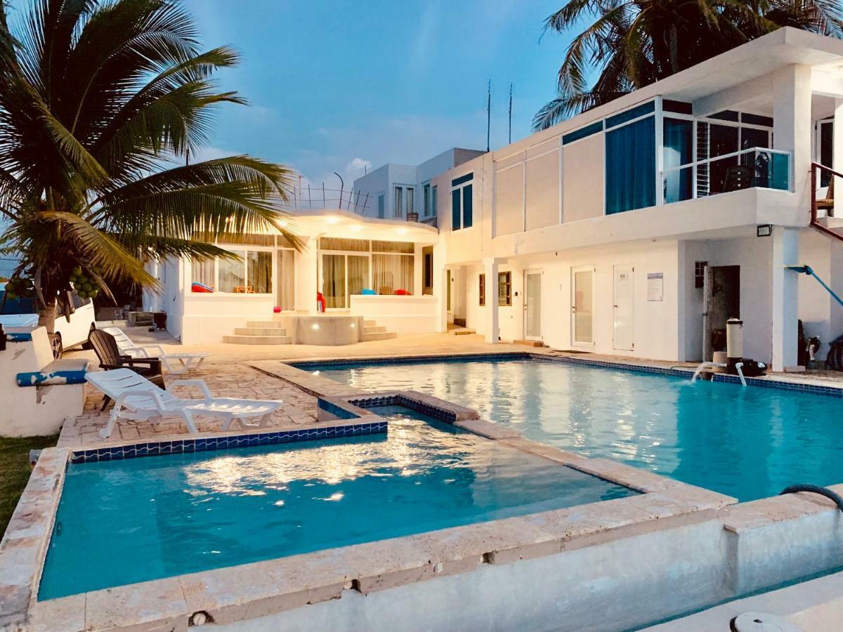 Ventana Al Atlantico At Arecibo 681 Ocean Drive Lejlighed Islote Eksteriør billede
